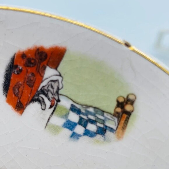 Vintage Little Red Riding Hood & Big Bad Wolf Decorated China Tea Cup & Saucer - Picture 7 of 9